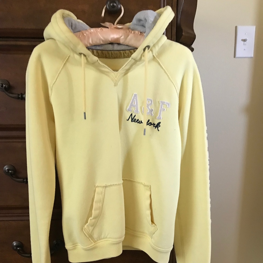 Abercrombie light yellow fleece hoodies size L